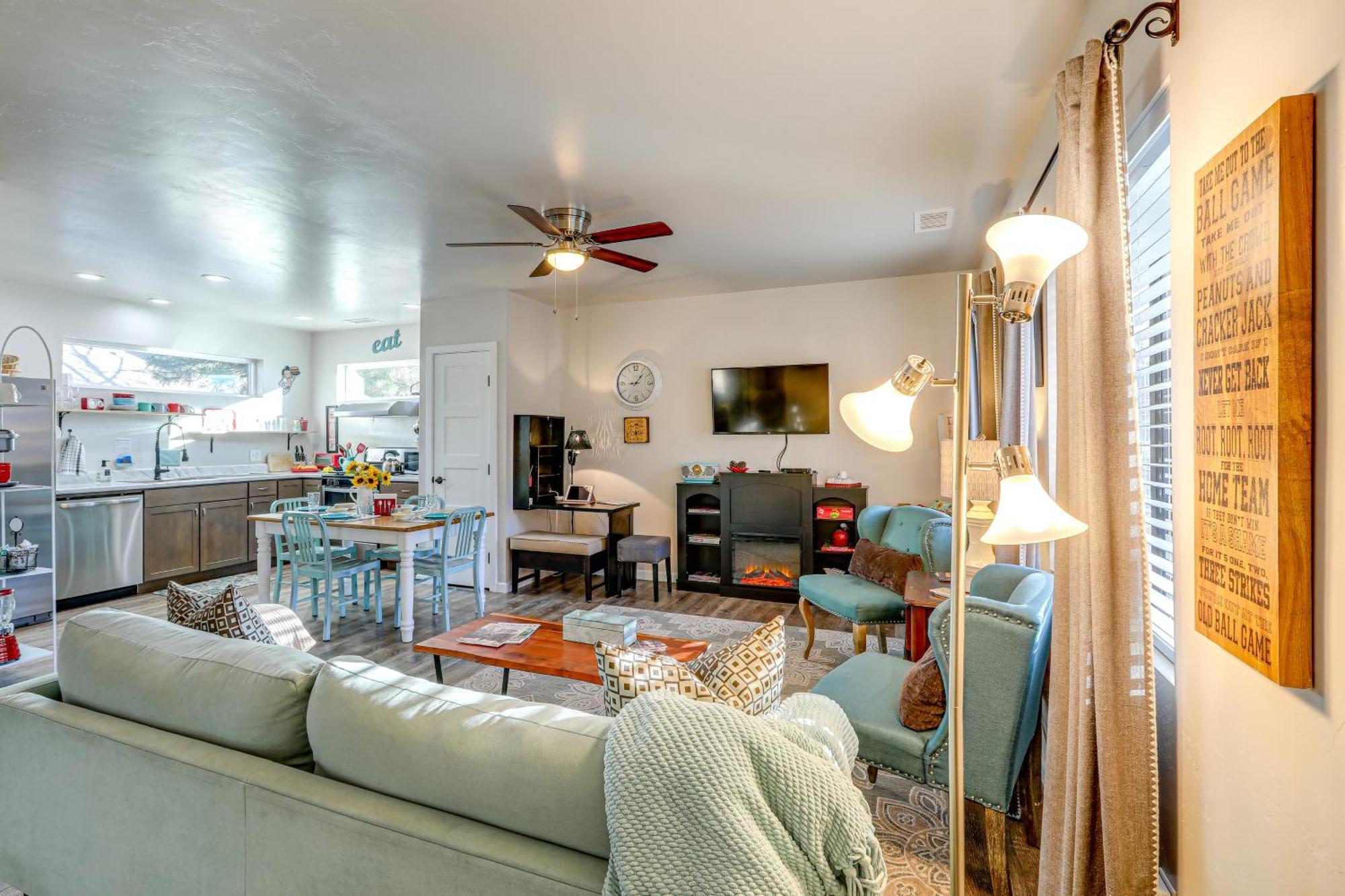 Ski Snow Bowl And Hike Cozy Flagstaff Cottage! Exterior photo